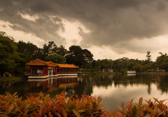 Čínský pavilon v zahradě v singapuru Autor: Lukáš Budínský (foto.lukasx.cz), Fotoaparát: Canon EOS 500D, Objektiv: 17-50mm